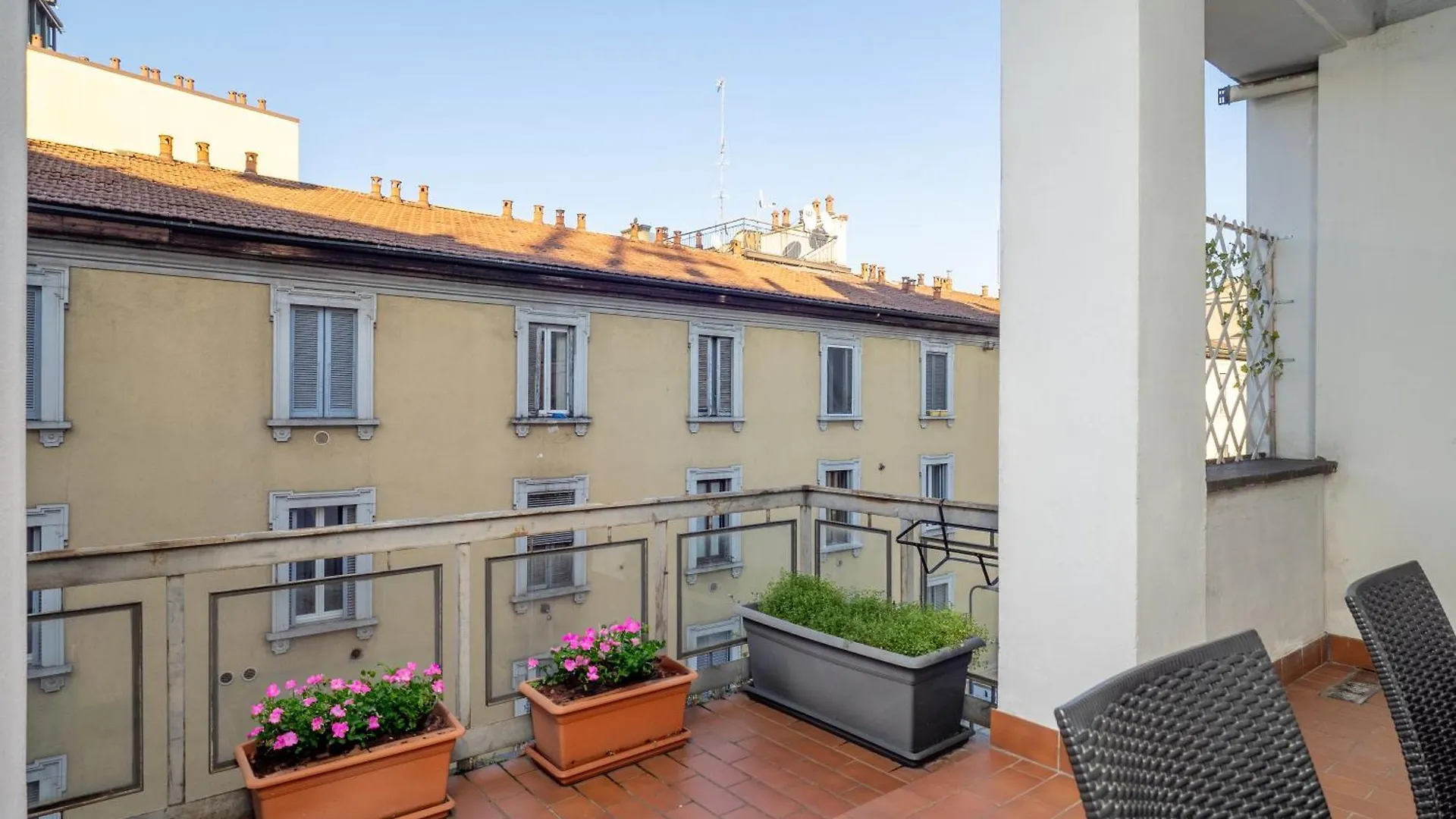 Flat In Center With Terrace, Near Garibaldi Fs Apartment Milan