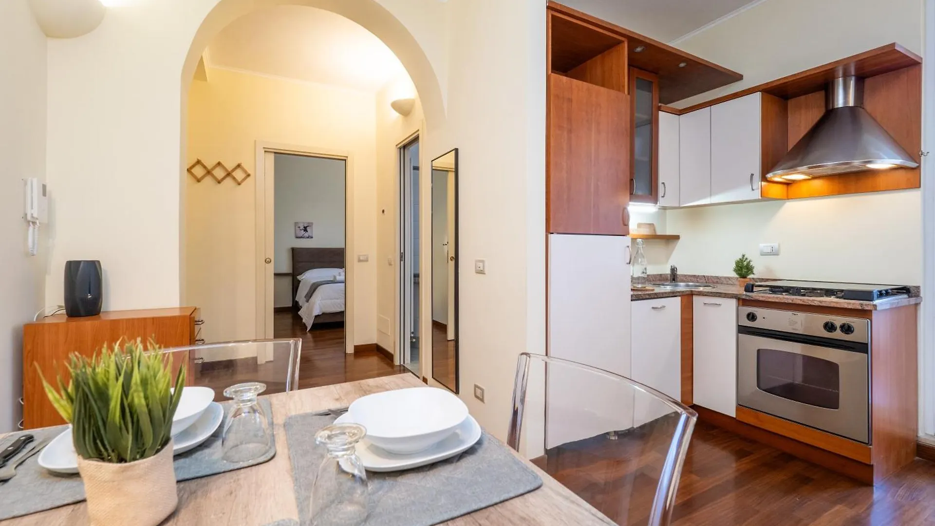 Flat In Center With Terrace, Near Garibaldi Fs Lägenhet Milano Italien