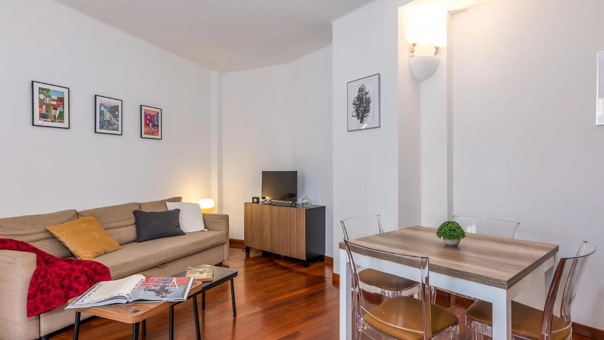 Flat In Center With Terrace, Near Garibaldi Fs Lägenhet Milano 0*,  Italien