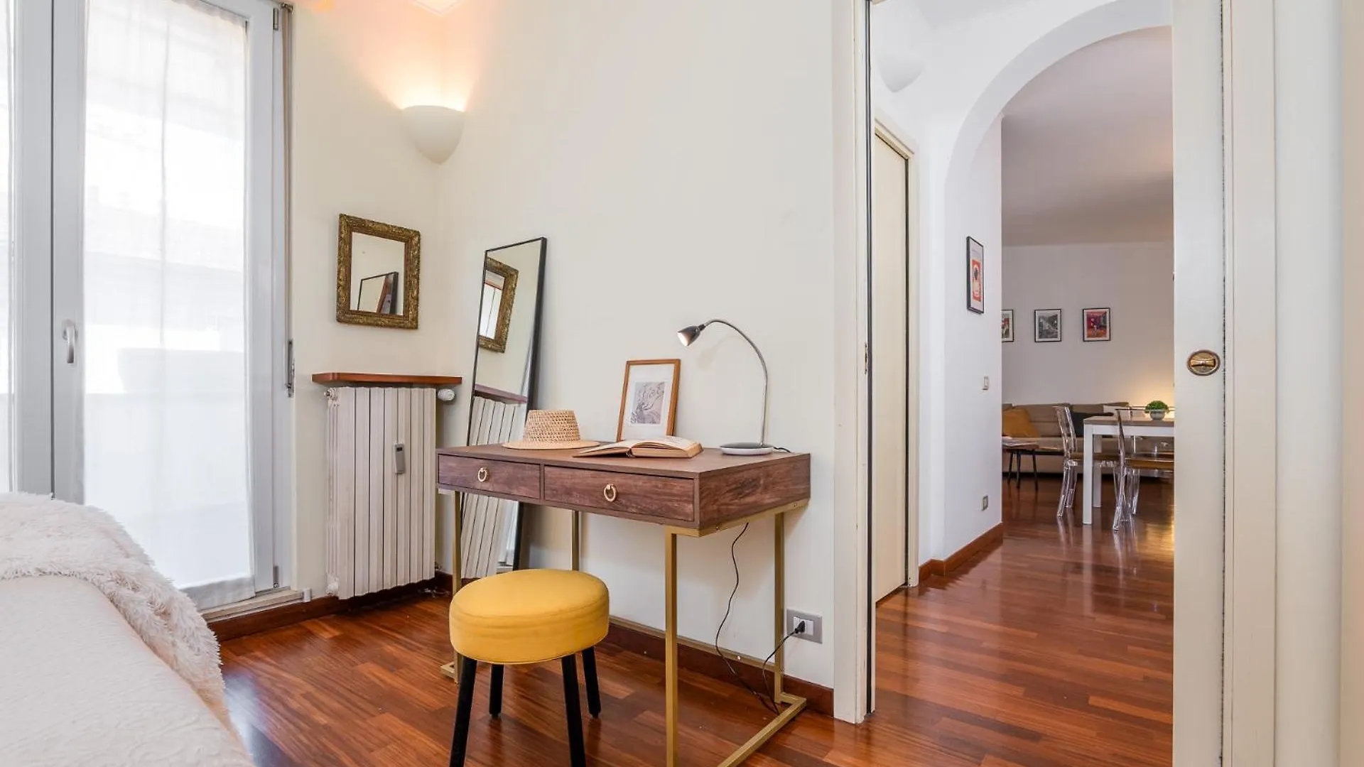 Flat In Center With Terrace, Near Garibaldi Fs Lägenhet Milano