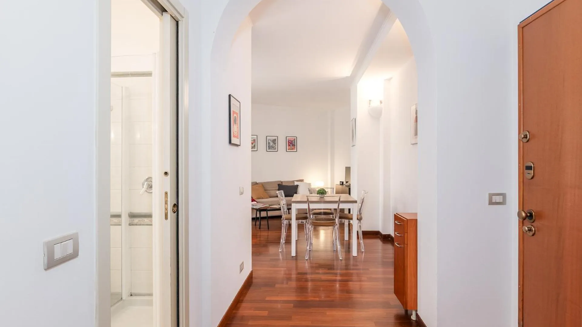 Appartamento Flat In Center With Terrace, Near Garibaldi Fs Milano