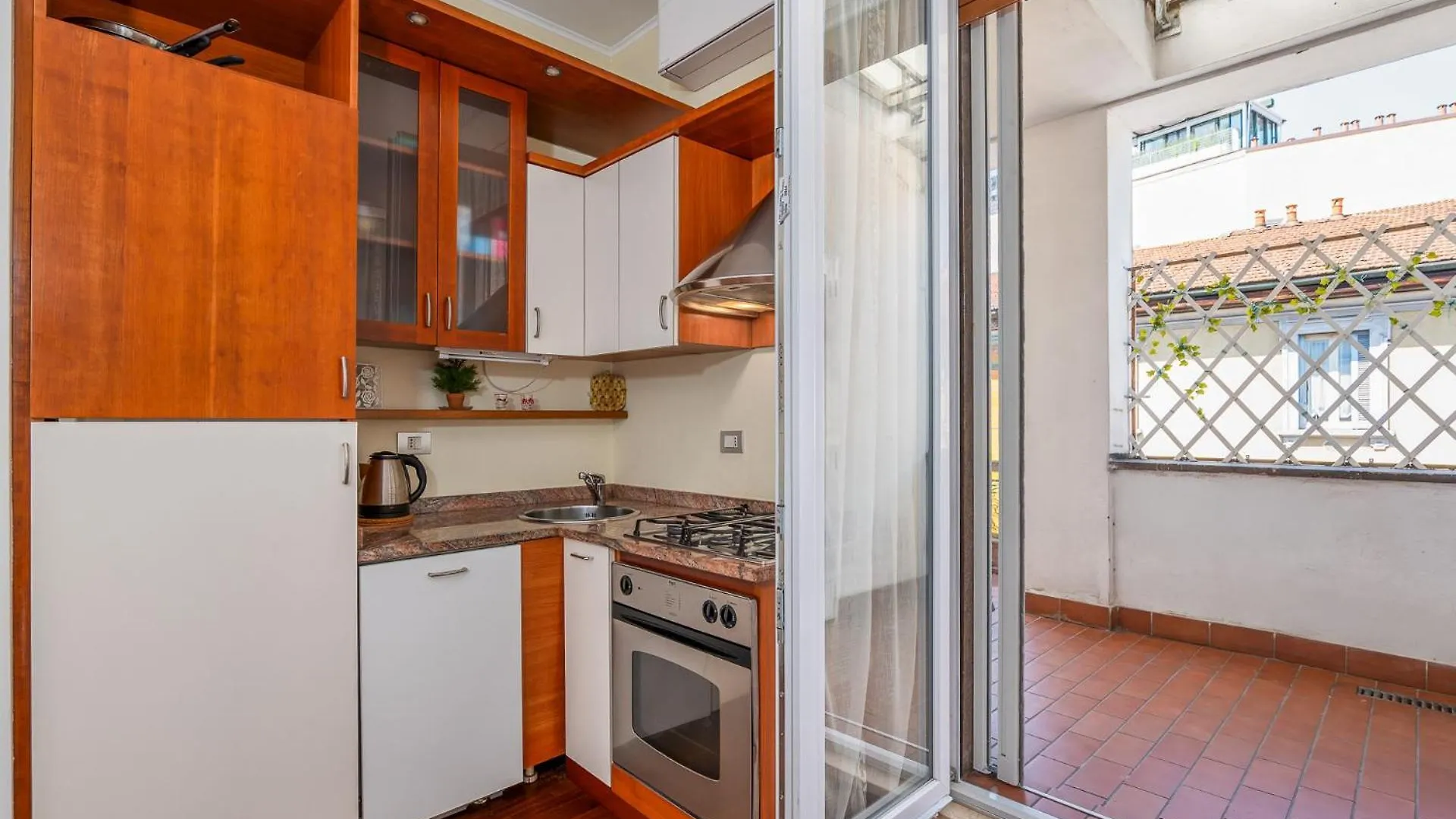 Appartamento Flat In Center With Terrace, Near Garibaldi Fs Milano 0*,  Italia